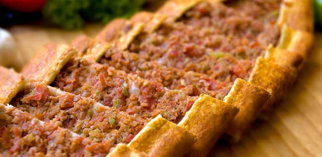 Kıymalı Pide